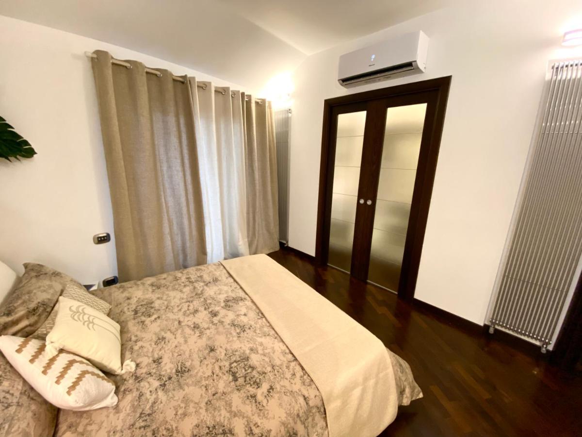Wood Luxury House Apartamento Pescara Exterior foto