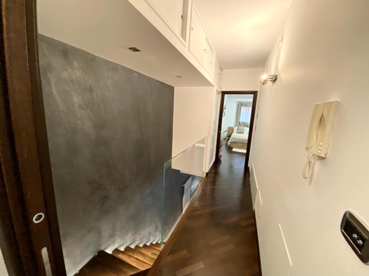 Wood Luxury House Apartamento Pescara Exterior foto
