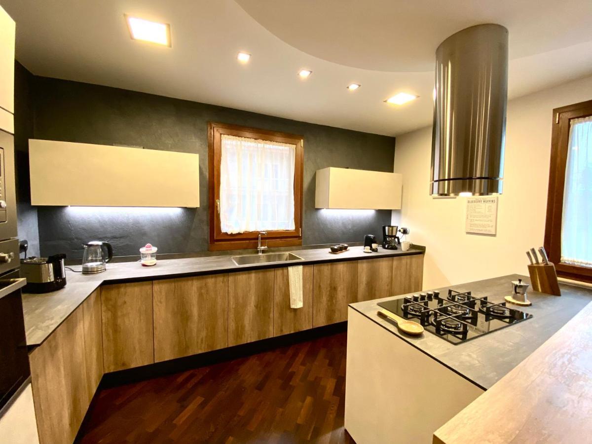 Wood Luxury House Apartamento Pescara Exterior foto