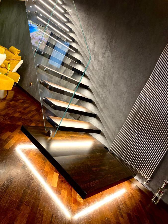Wood Luxury House Apartamento Pescara Exterior foto