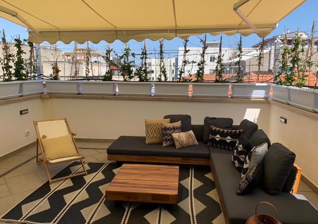 Wood Luxury House Apartamento Pescara Exterior foto