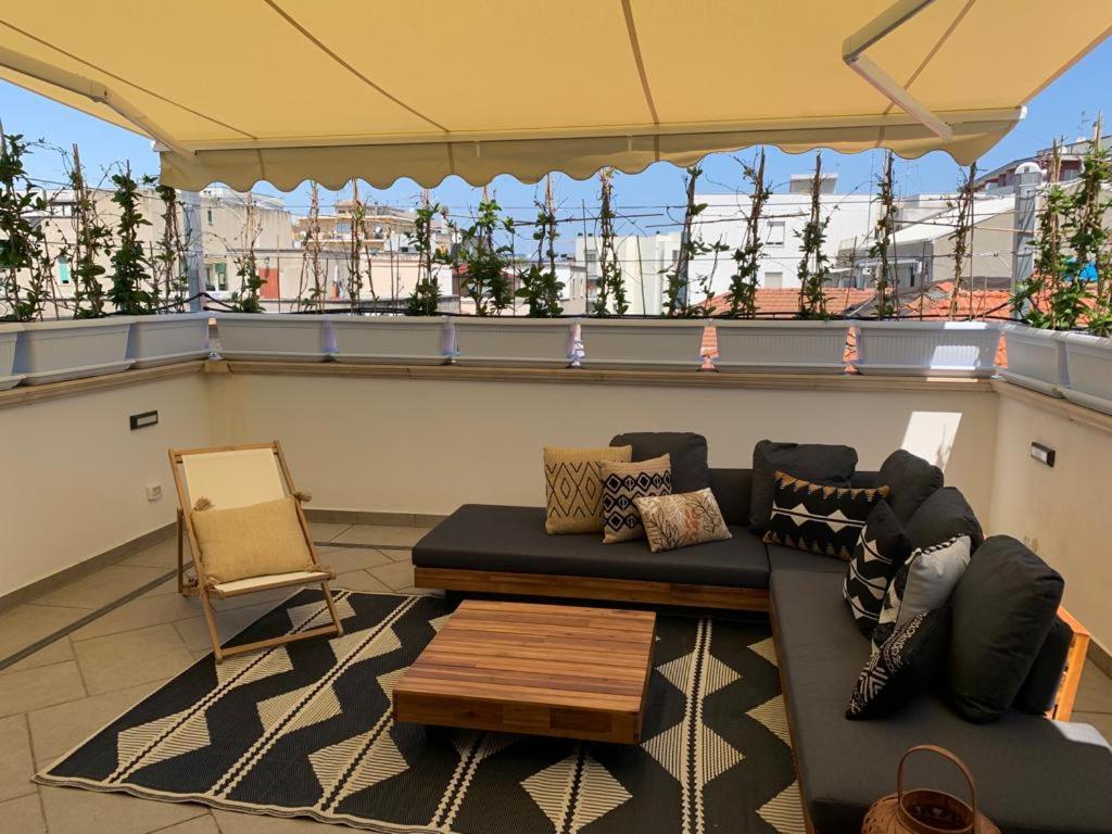 Wood Luxury House Apartamento Pescara Exterior foto